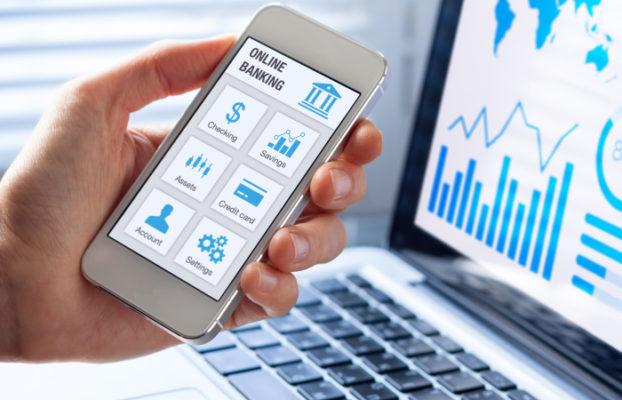 金融DXの課題とは？デジタル化で顧客体験の向上を